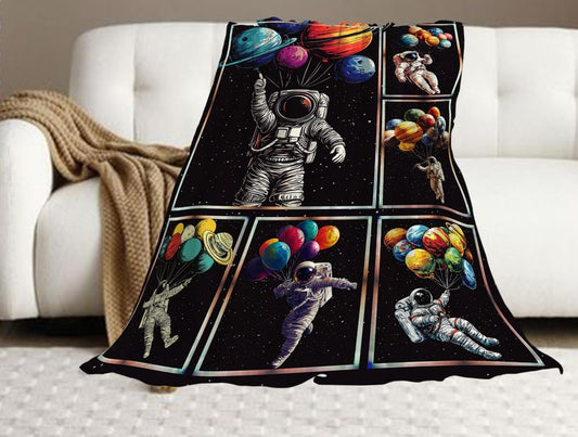 Fleece Throw Blanket - Astronaut Blanket Warm Plush Space Flannel Throw Blanket Super Soft Fleece Cozy Fuzzy Solar System Blanket Gifts for Kids Teens Adults